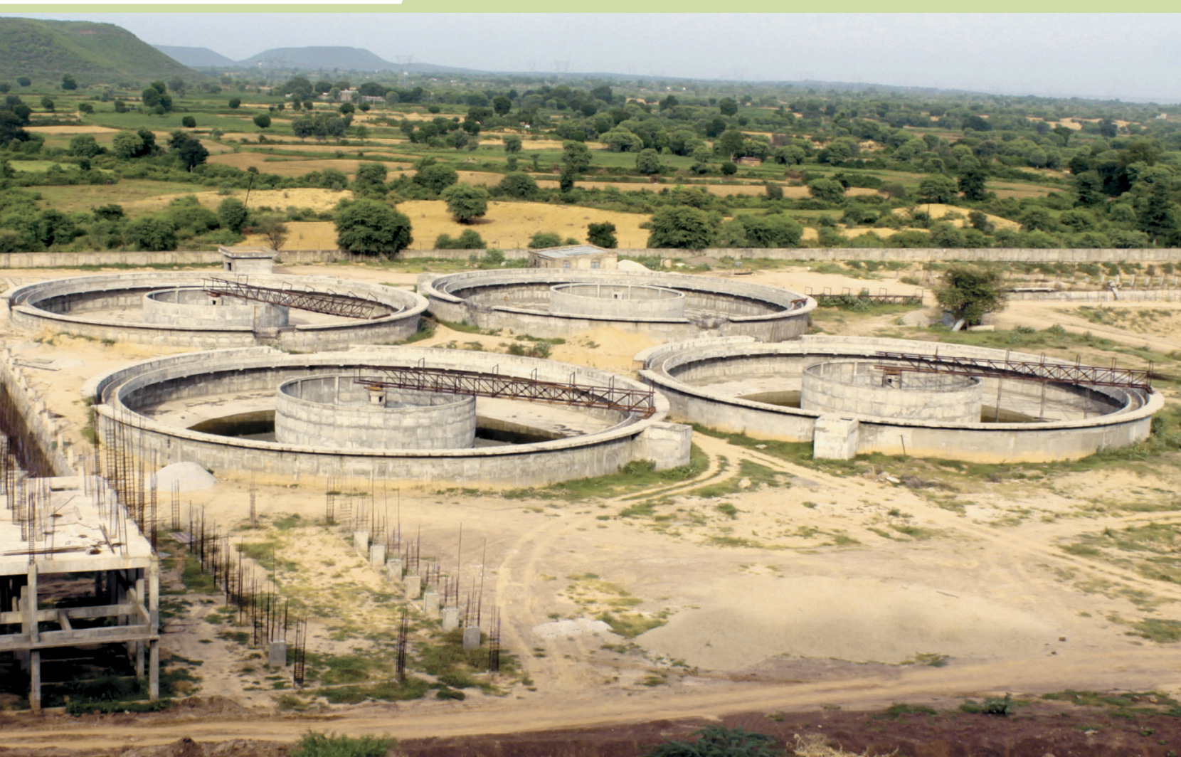 Water treatment plant with distribution network and control systems