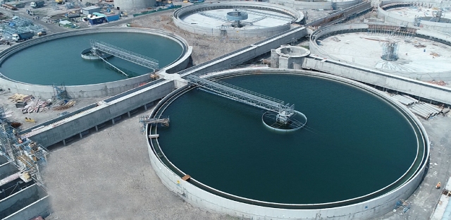 Pumping station with large capacity pumps and automated control systems